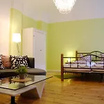 Apartment House Simon-Dach